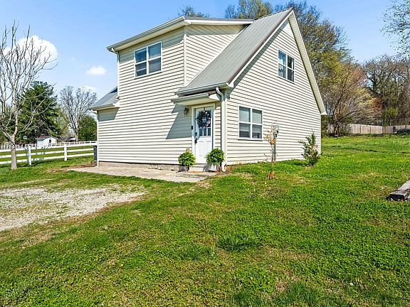 2nd image of 525 Sharp Springs Rd