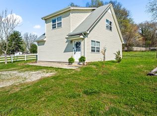 525 Sharp Springs Rd, Winchester, TN 37398
