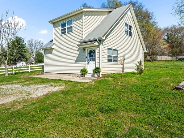525 Sharp Springs Rd, Winchester, TN 37398