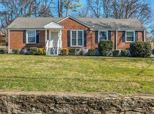 3914 Ivy Dr, Nashville, TN 37216