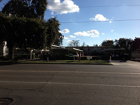 2nd image of 4854 E Tulare Ave APT 104