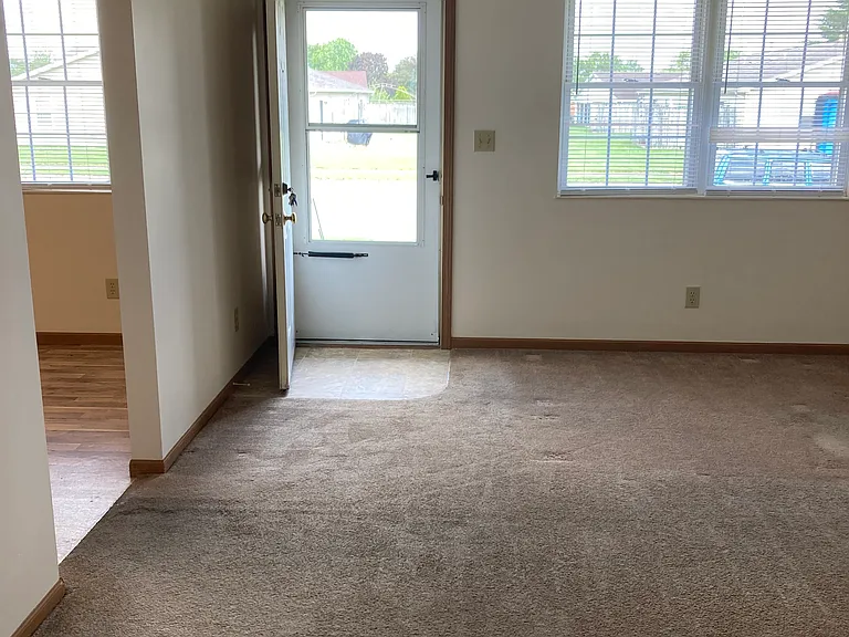 1616 Brook Park Dr — Photo 12