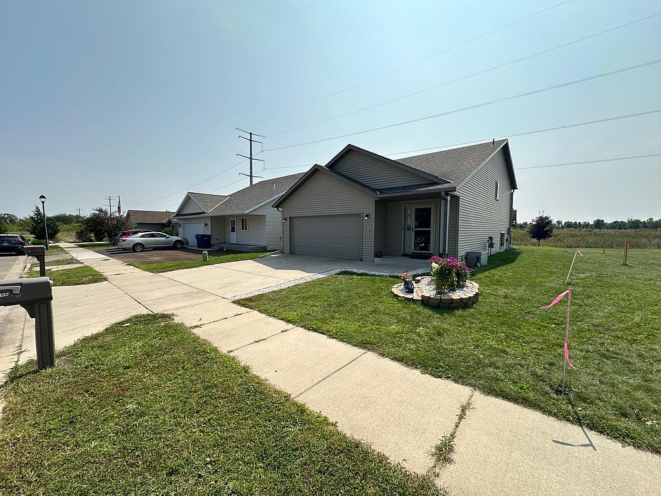 1st image of 2106 42nd St S