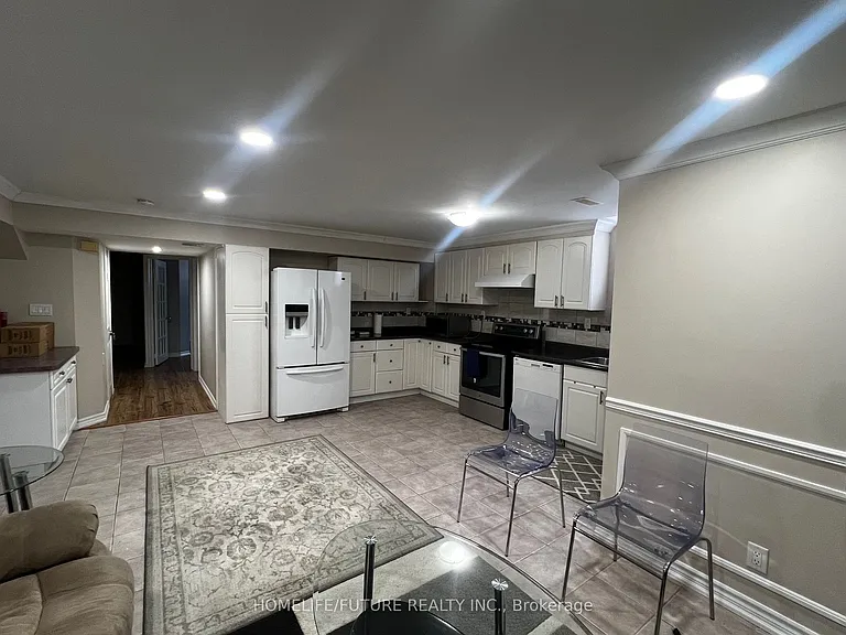 45 Bretton Cir #BASEMENT — Photo 4