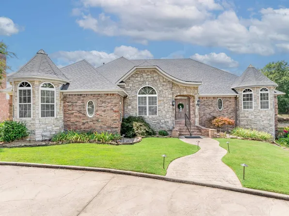 130 Mohawk Dr, Maumelle, AR 72113