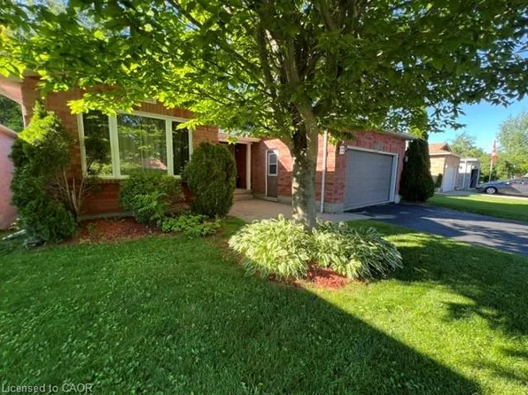 1029 Dina Cres, Midland, ON L4R 5C5
