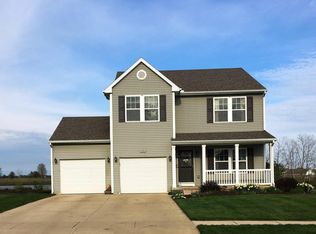 121 Lake Ridge Dr, Mason, MI 48854