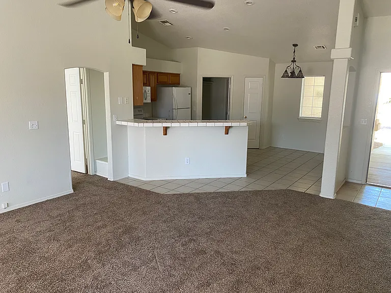 2872 Country Club Dr — Photo 3