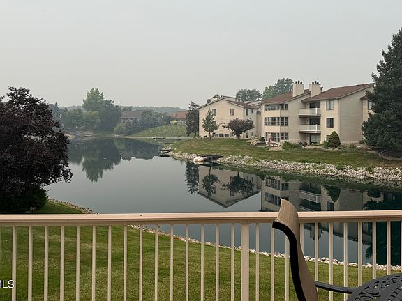 4th image of 772 Deerwood Dr