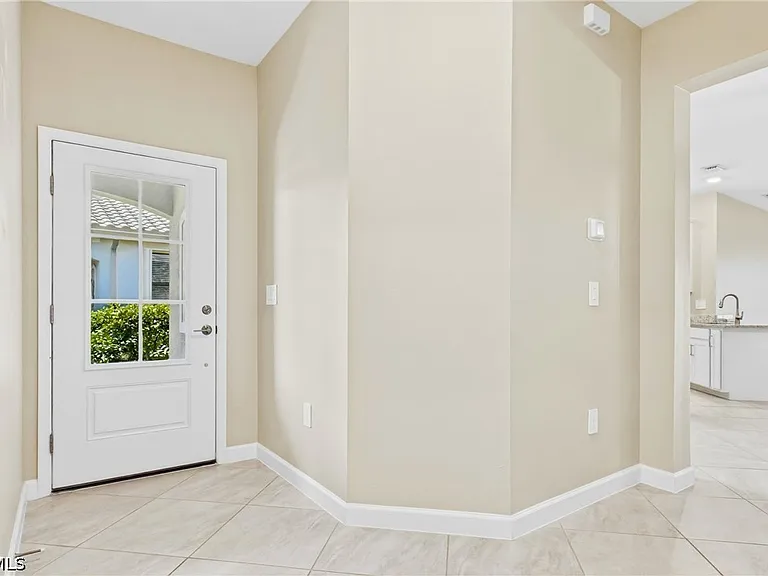 14050 Pine Lodge Ln — Photo 3