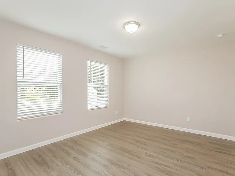 1091 Coldwater Dr — Photo 14
