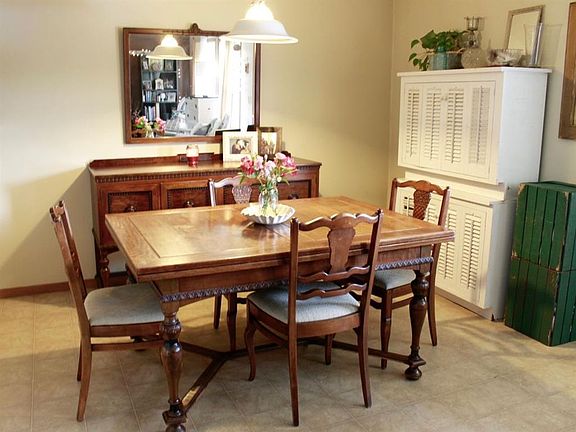 4th image of 850 Walnut Pl #832