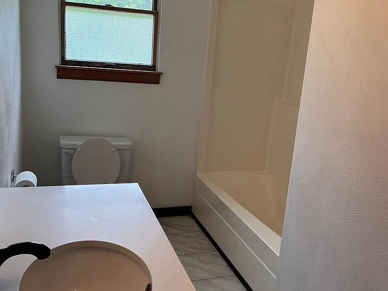 134 Leffler Dr — Photo 33