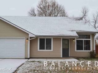 105 E Lake St, Silver Lake, KS 66539