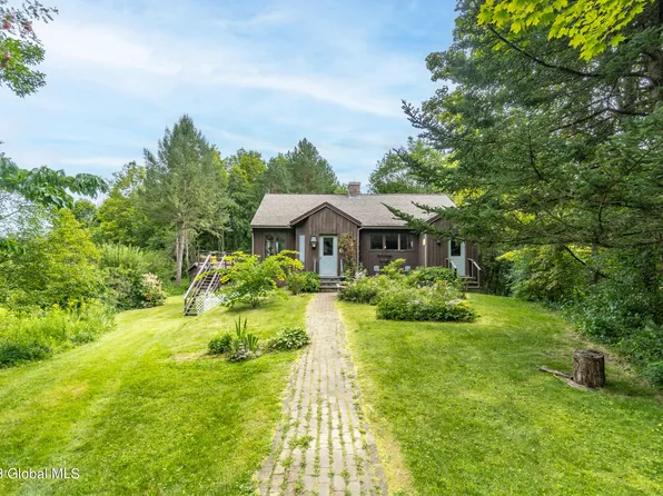 300 Derby Road, Greenwich, NY 12834