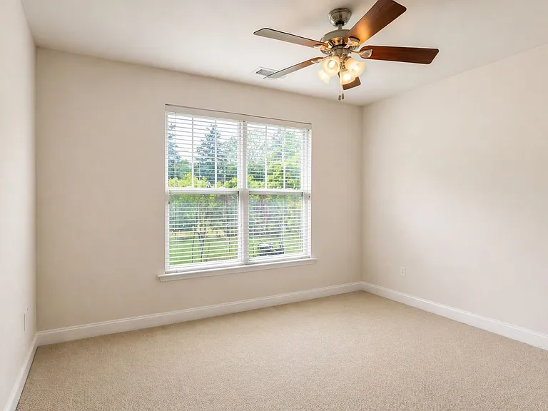 3634 Halcyon Dr — Photo 10