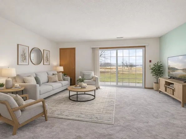 859 Park St APT 101, Oregon, WI 53575
