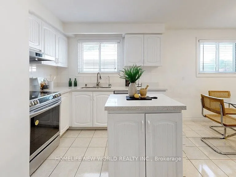 93 Clark Ave #MAIN FLOOR — Photo 7