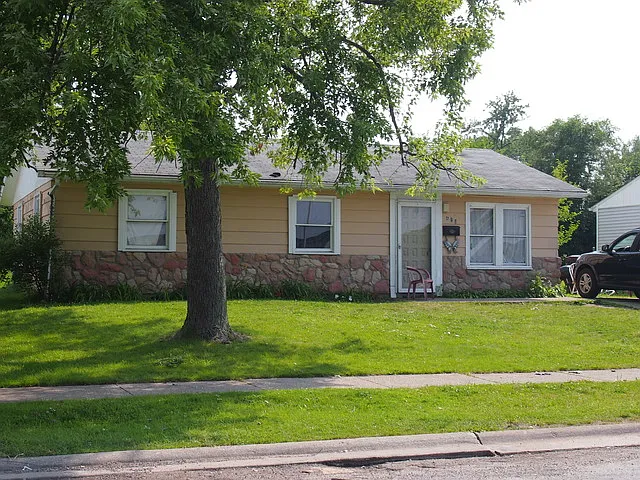 408 Concord Dr photo 1