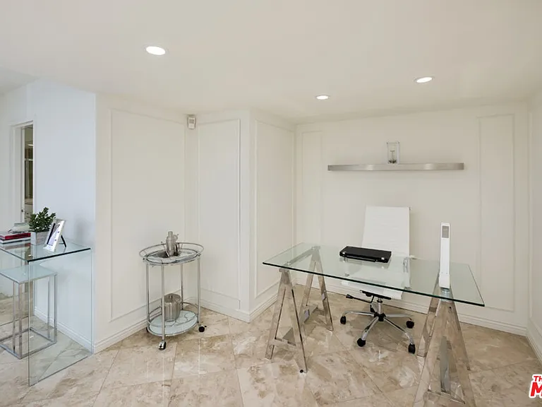 4267 Marina City Dr #908 — Photo 5