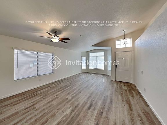 3rd image of 2318 E Monona Dr