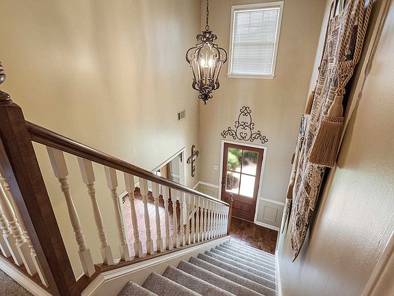 4th image of 340 Fairwoods Dr