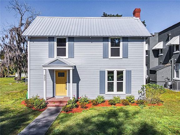 5th image of 600 E Stanford St