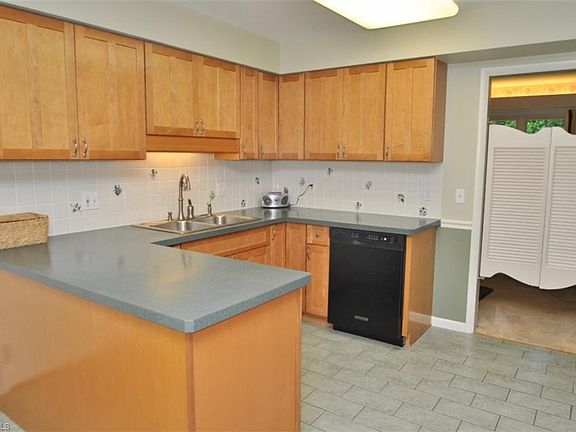5th image of 840 Shullo Dr