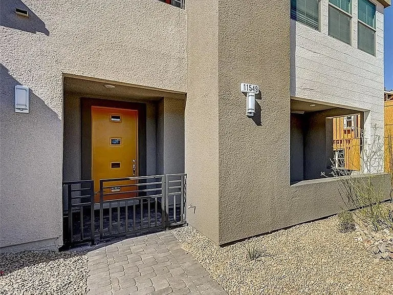 11549 Cedar Shore Ave — Photo 1