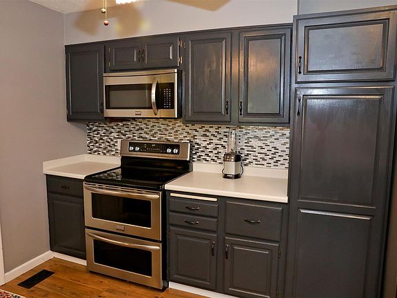 5th image of 4311 Bishop St