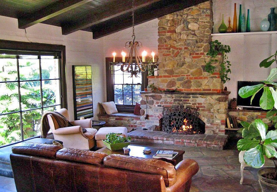 1st image of 2342 Benedict Canyon Dr