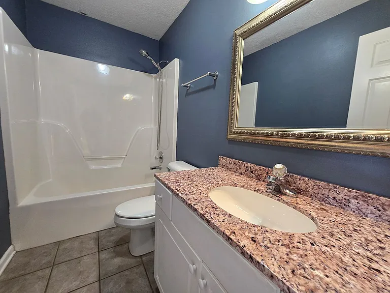 3215 Shelby Dr — Photo 8