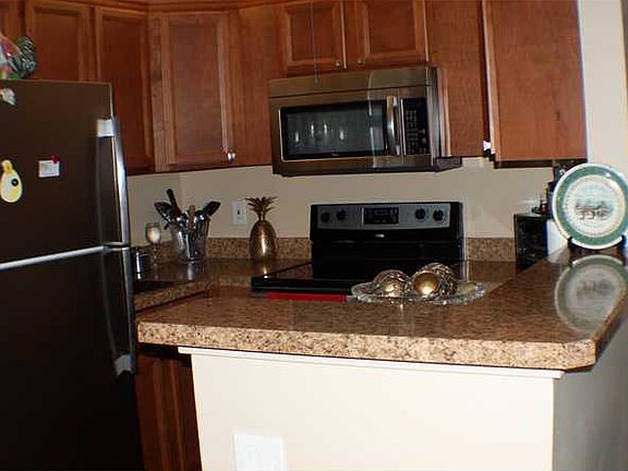 4th image of 111 Waltham E #111