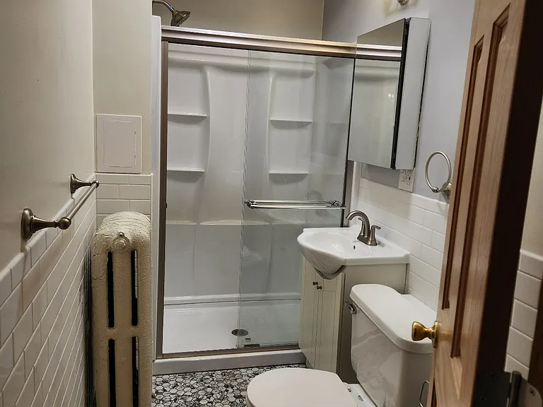 432 Dewey St #3 — Photo 6