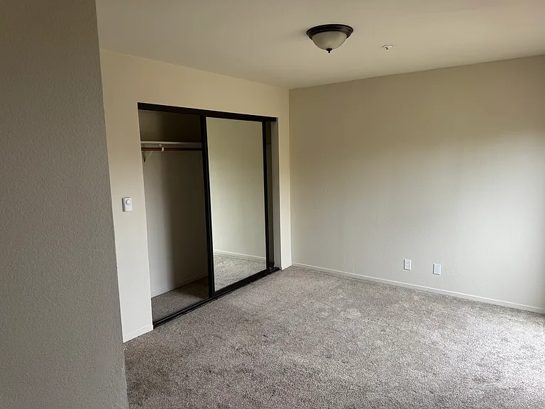 504 McClellan Ave #5 — Photo 8