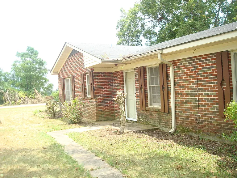 1423 Barganier Ln — Photo 1