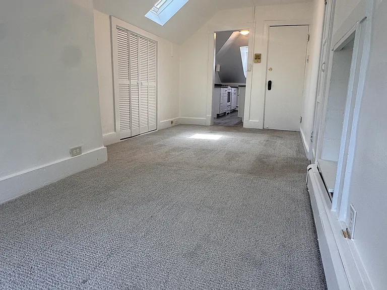 1331 N Franklin St #F — Photo 14