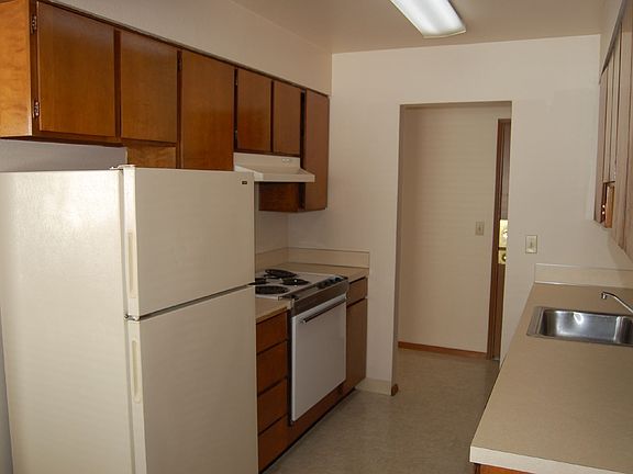 5th image of 708-738 SE 29th Ave #732