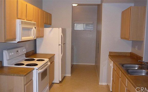 5th image of 24909 Madison Ave Unit 2212
