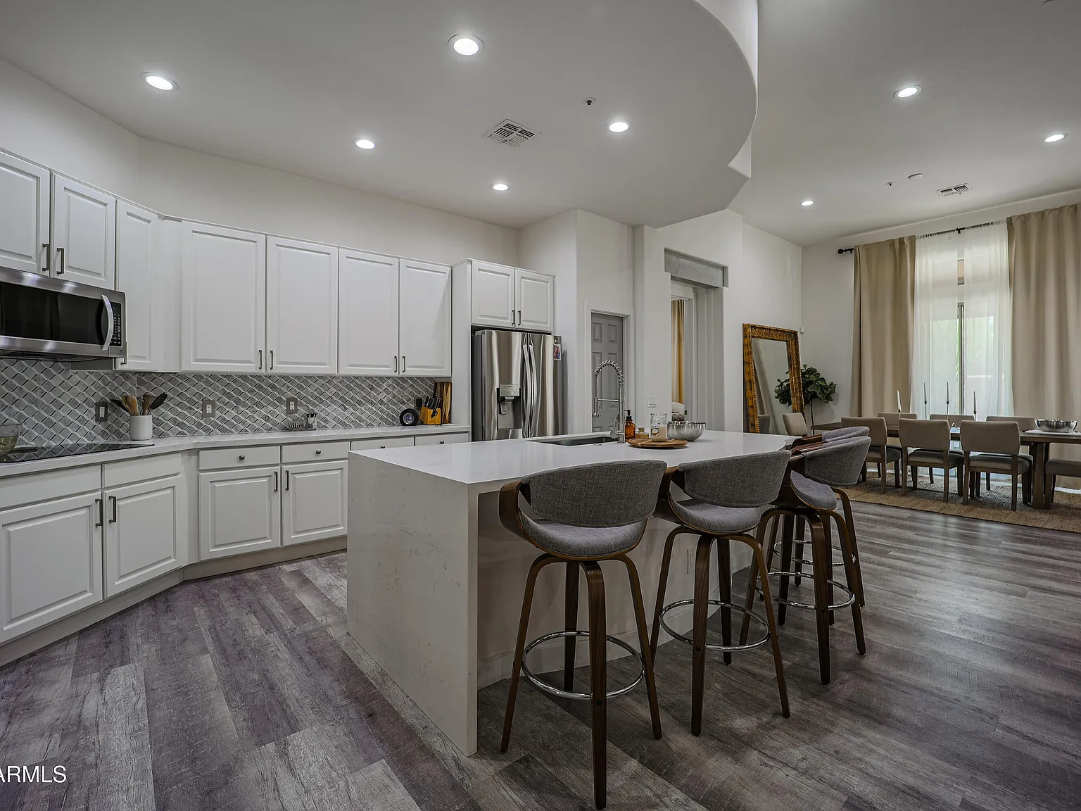 2 bed, 2.5 bath, 2244 sqft, $5,950 — Photo 1