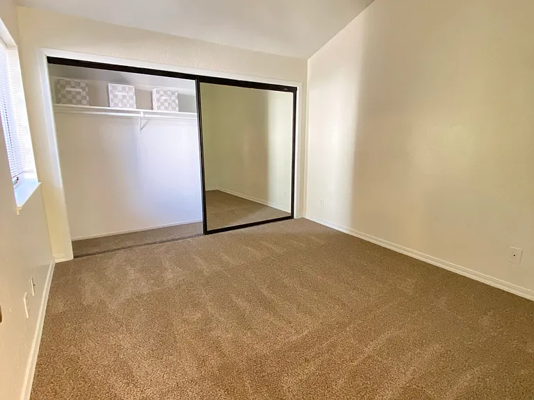 2509 Garfield Ct — Photo 13