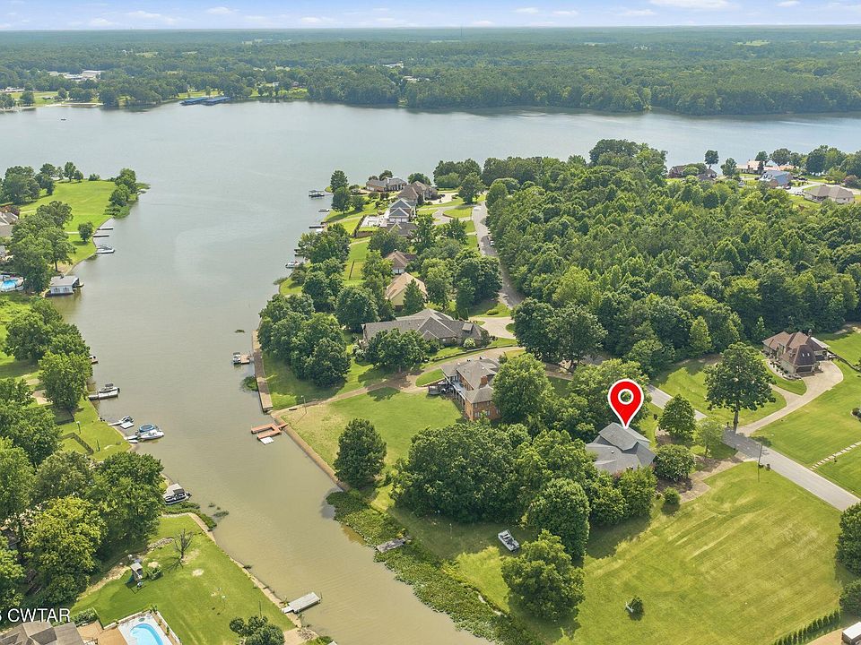 1st image of 435 Lakeshore Dr