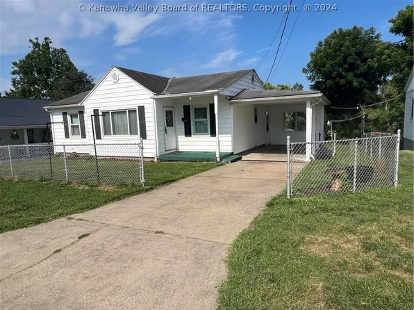 2613 Lincoln Ave, Point Pleasant, WV 25550