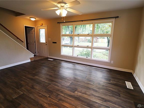 3rd image of 1025 Tabor Ave