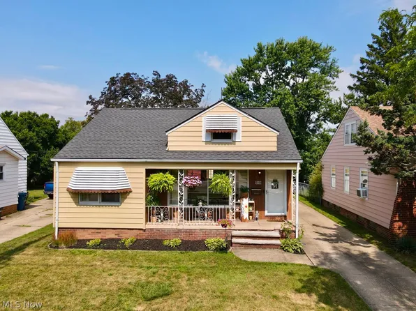 5900 Pearl Rd, Parma Heights, OH 44130