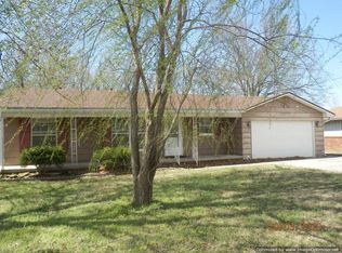 308 N Ohio St, Coffeyville, KS 67337