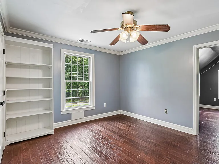1097 Underwood Rd — Photo 42