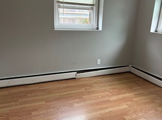 88 Draper St FLOOR 1, Pawtucket, RI 02861