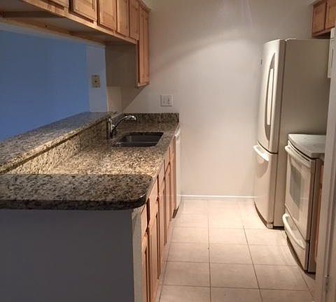 5th image of 3313 Wyndham Cir APT 2218