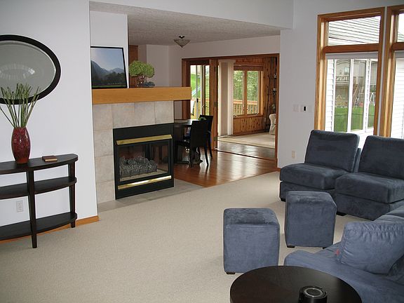 Formal Living Room fr Entry